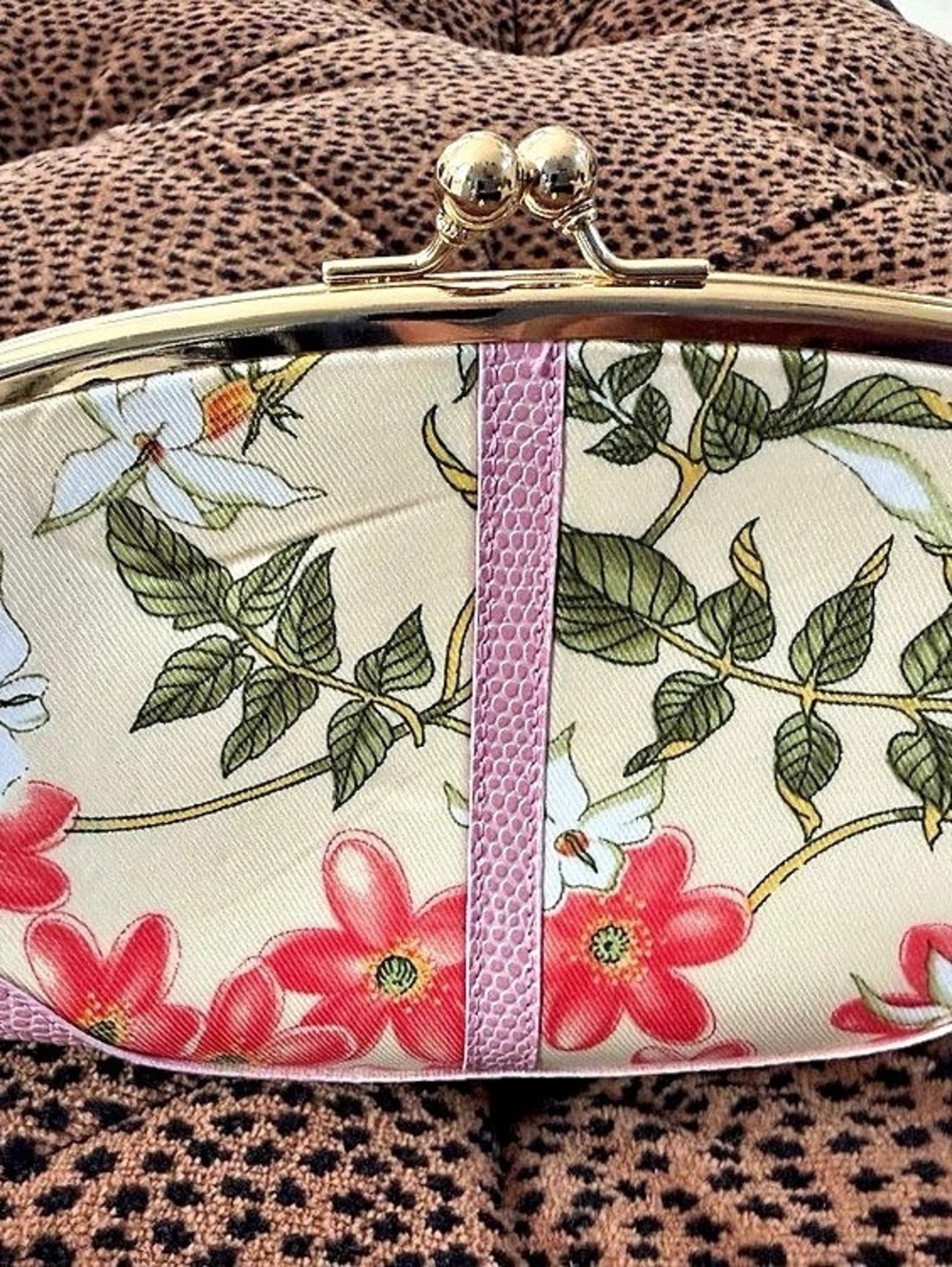 Joan Rivers Vintage Floral Kiss-Lock Clutch Pouch with Wristlet
